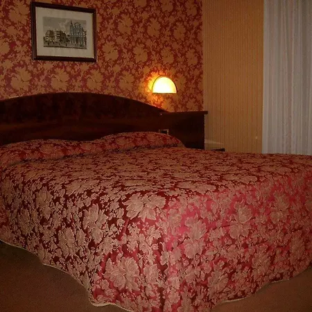 Poppi Hotel 4*