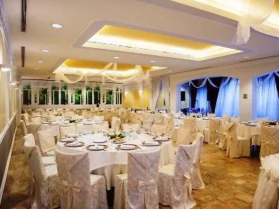 Poppi Hotel