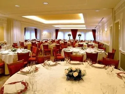 Poppi Hotel
