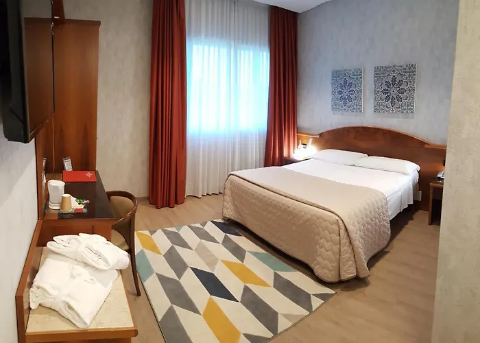 Hotel Poppi Mira